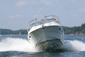 boat cruising speed